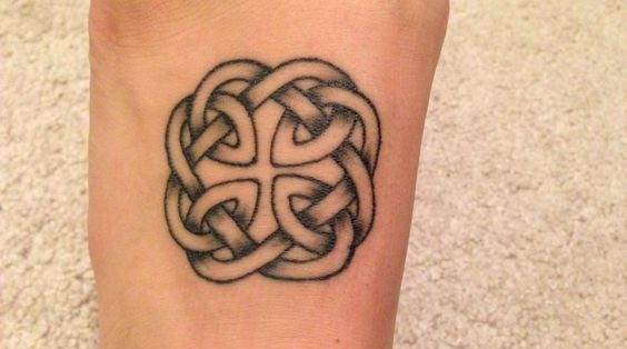 Significado de tatuarse un nudo celta - ¿Qué significa el nudo celta del amor?